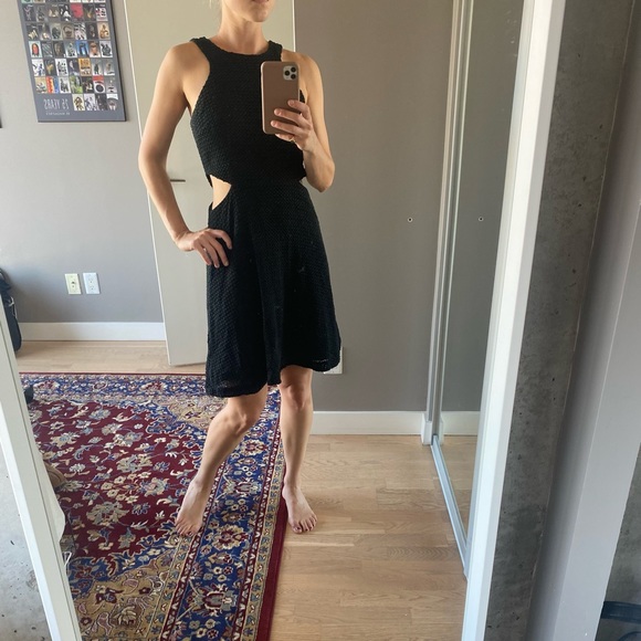 CLUB MONACO DRESS. SIZE M. BLACK. GREAT CONDITION. - Picture 1 of 4